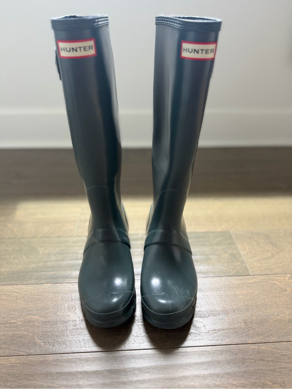 Hunter Women's Tall Gloss Rubber Rain Boots